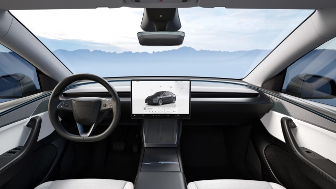 Tesla Model Y 2025 Interior