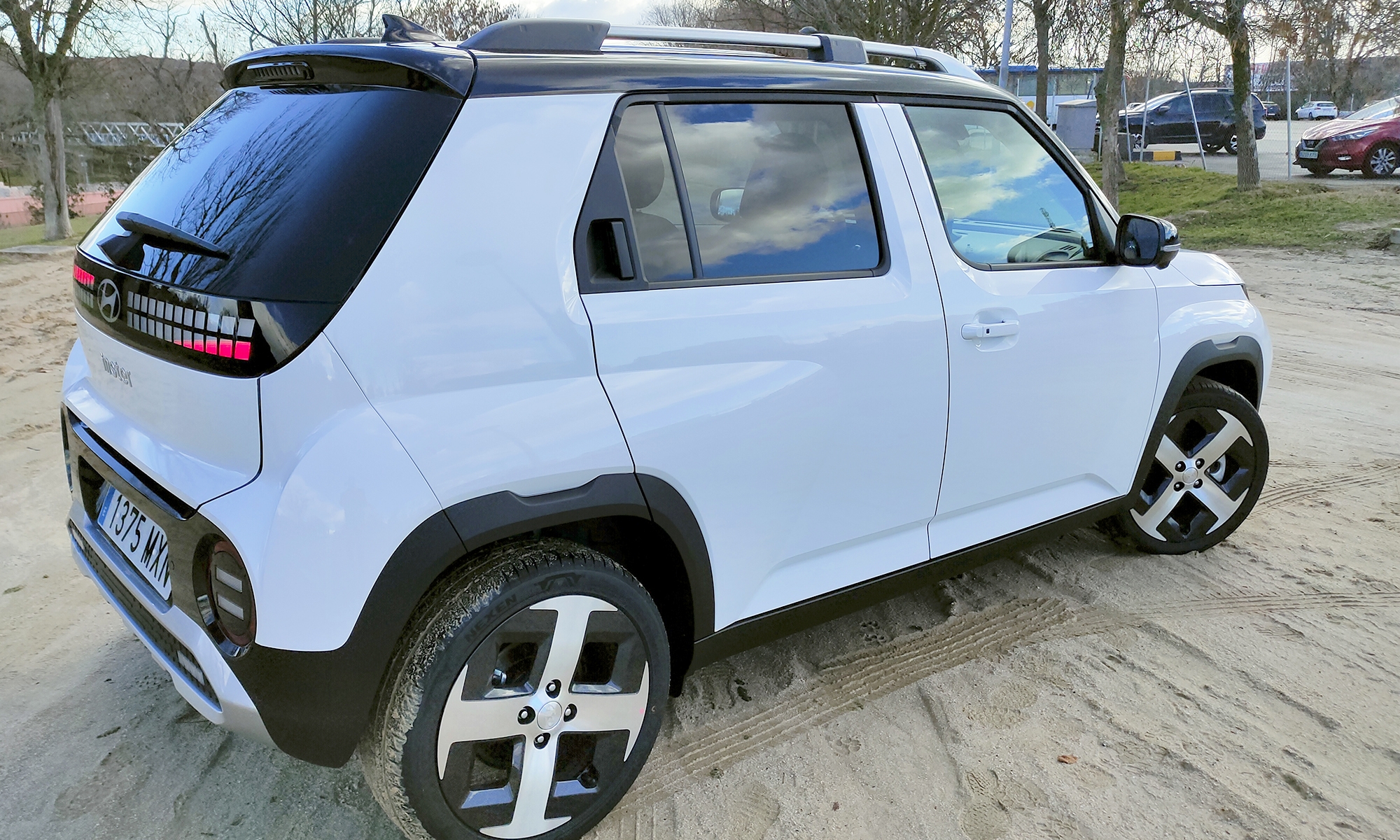 prueba presentacion hyundai inster suv electrico urbano 9