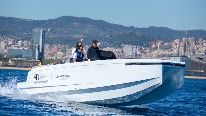 catamaran electrico e23 De Antonio Yachts 6