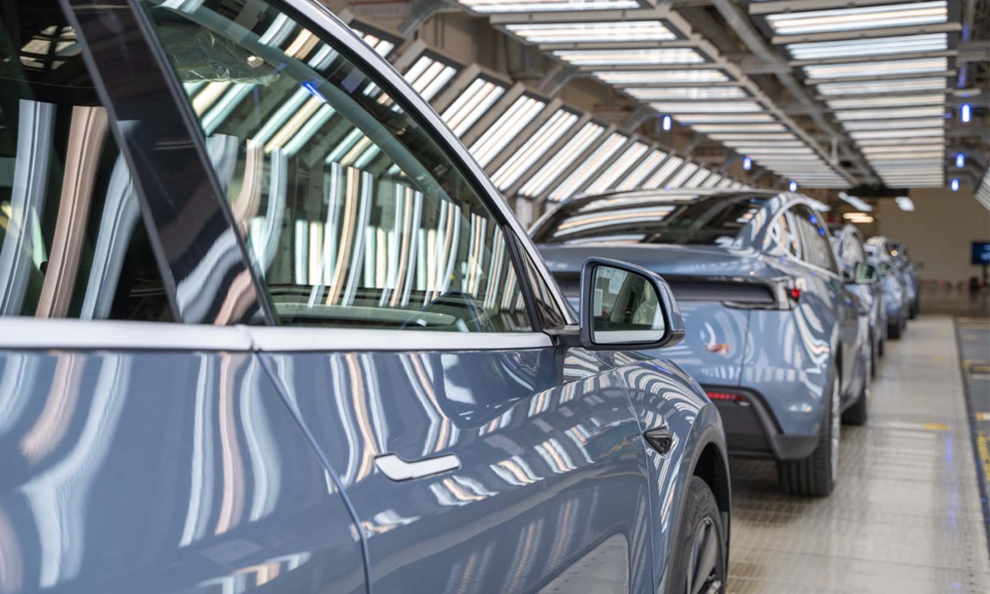 Los primeros Model Y fabricados en serie han salido de la línea de montaje.