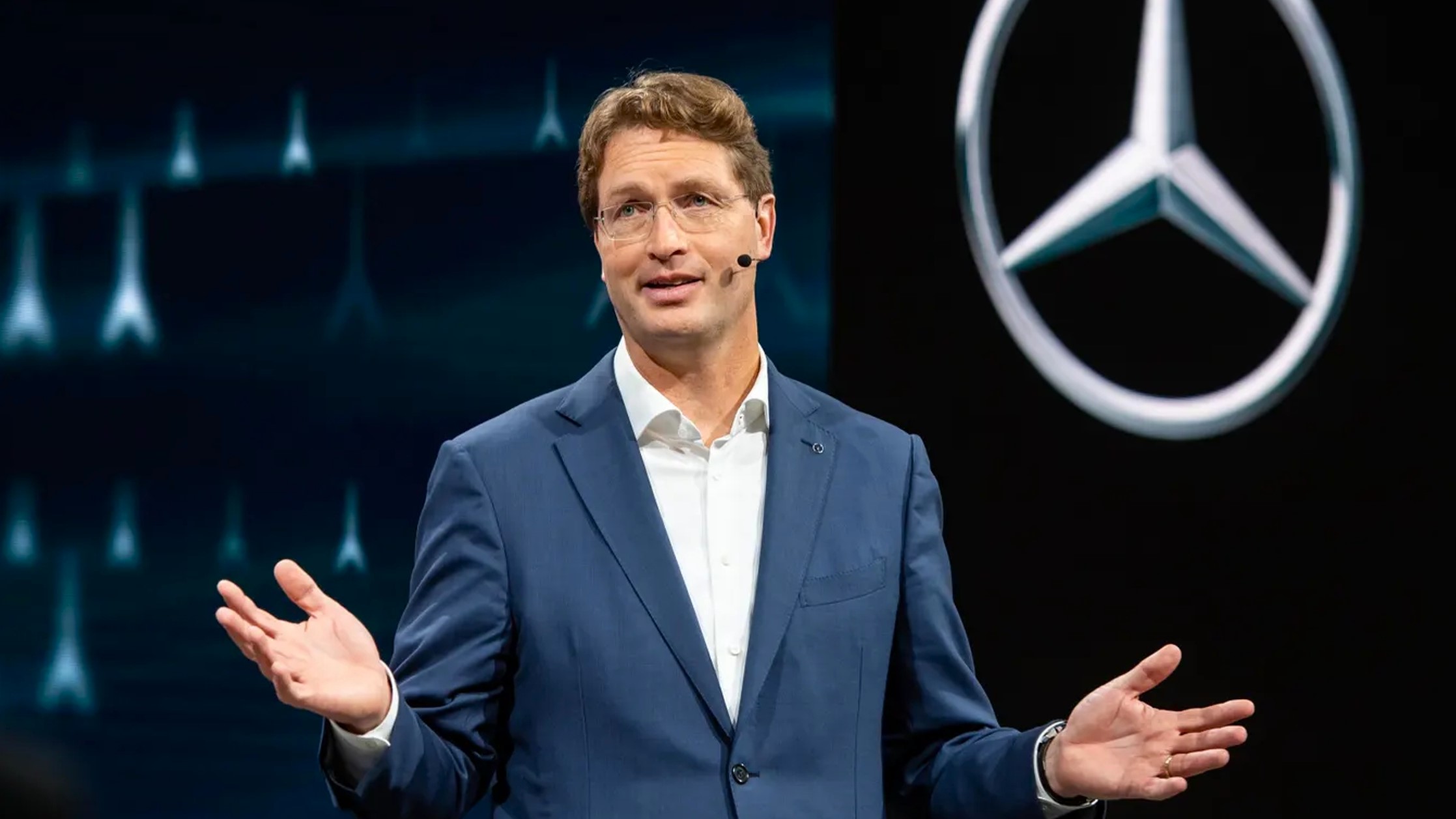 Ola Kallenius, el CEO de Mercedes-Benz, tiene claro que pagar a Volvo y Polestar por créditos de emisiones es una solución temporal.