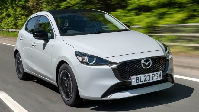 El Mazda2 original es distinto al moderno Hybrid.