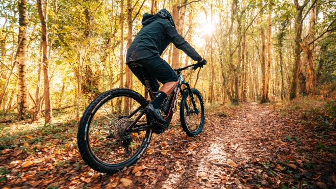 La Quercus se postula como una bicicleta eléctrica de Allmountain 'casi' Enduro.