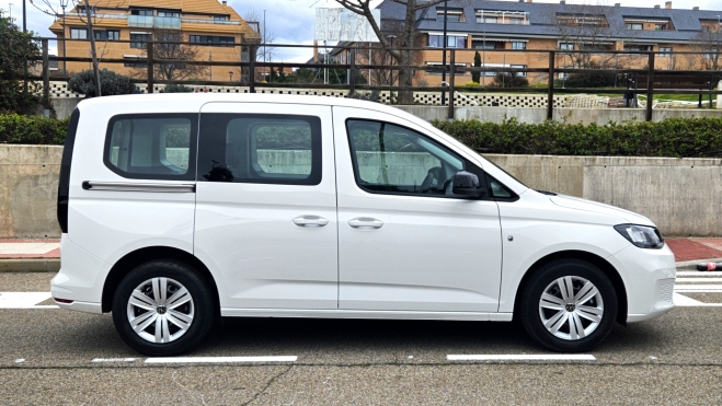 VW Caddy PHEV monovolumen híbrido enchufable barato (1)