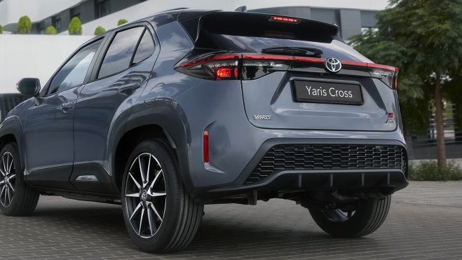 renovacion toyota yaris cross suv hibrido compacto 2