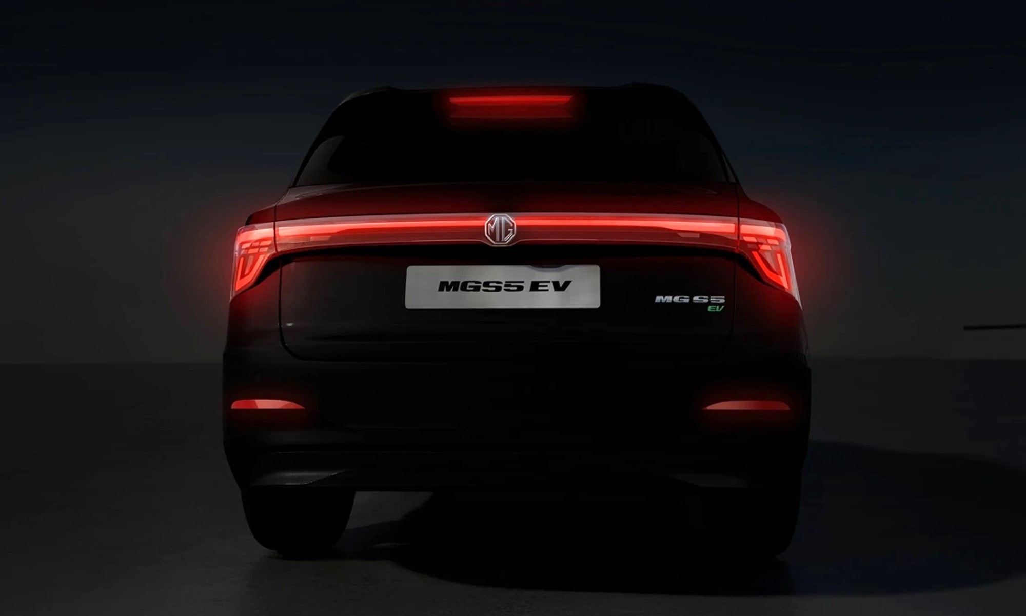 La filial de MG en el Reino Unido ha desvelado la primera imagen oficial del próximo SUV eléctrico de la marca.