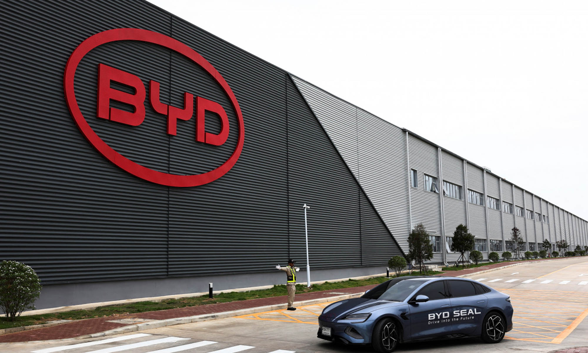 La última fábrica que BYD abrió fue en Thailandia, en 2024. Considera abrir una tercera en Europa.