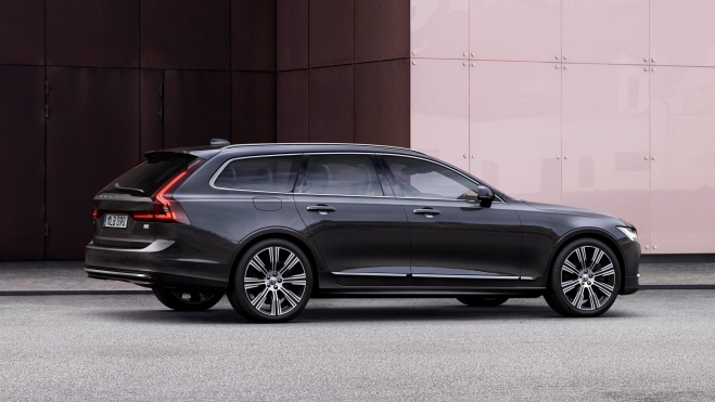 Volvo V90 Recharge T8 plug in hybrid