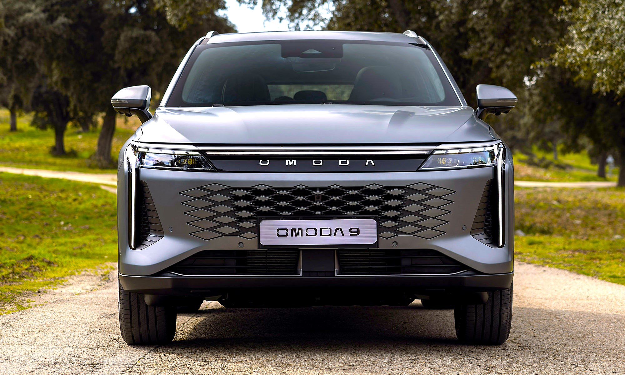 Omoda 9 es un SUV híbrido enchufable de 4,77 metros de largo y más de 1.100 km de autonomía combinada.