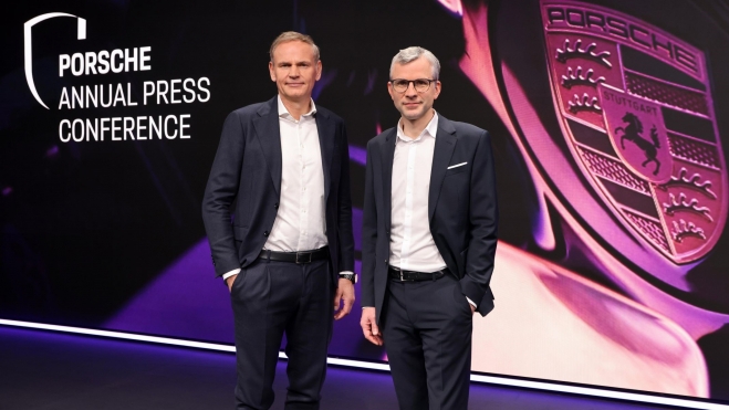 CEO Porsche Oliver Blume director financiero Jochen Breckner