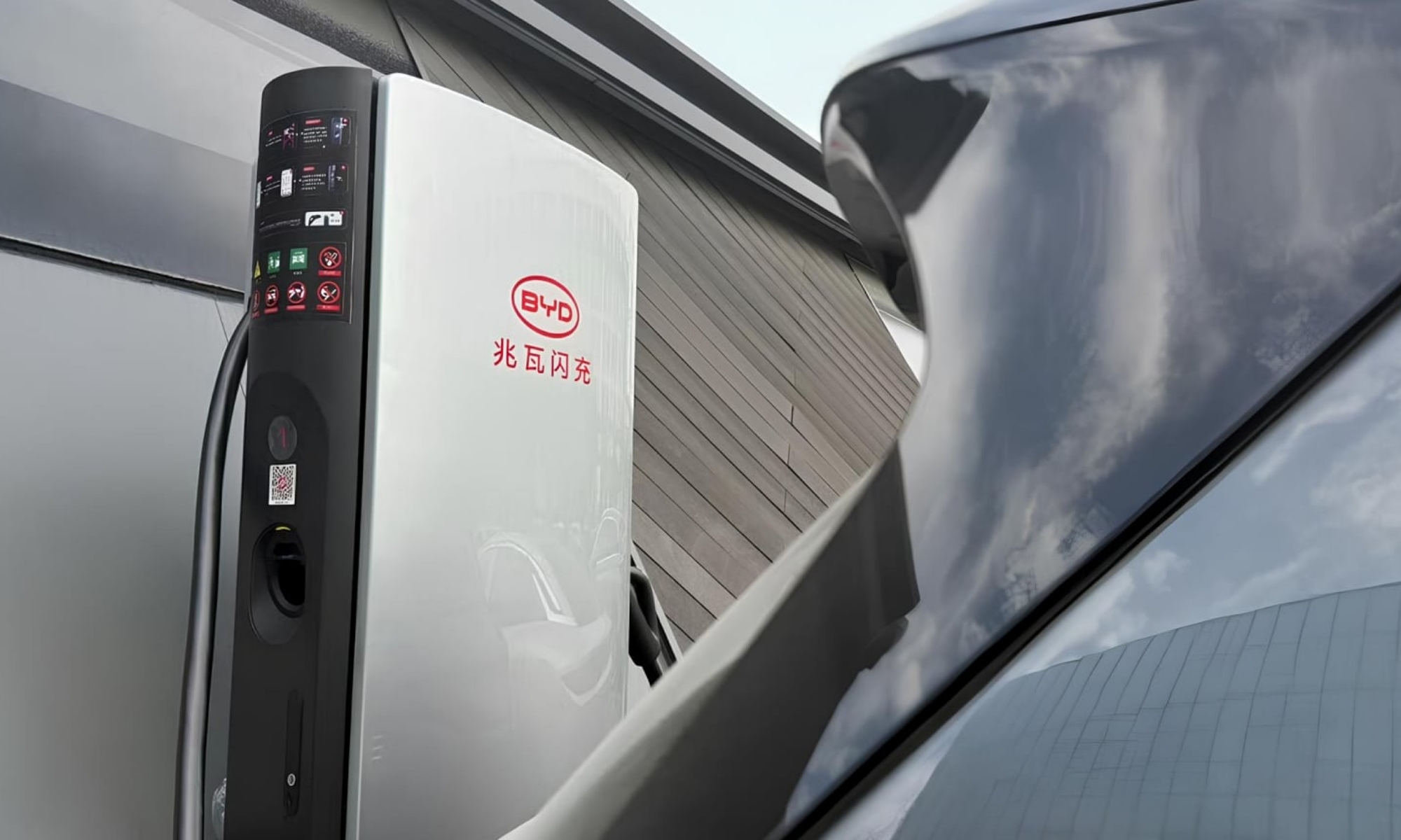 Los nuevos puertos de 1.000 V de BYD son capaces de superar 1 MW de potencia.