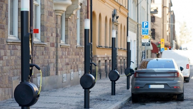 La recarga pública cubre las necesidades de quienes no disponen de parking. Foto: Qwello