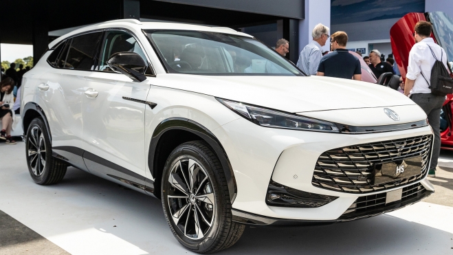 Le corresponde la misma ayuda que a un coche eléctrico por la gran autonomía cero emisiones que tiene. Le corresponde la misma ayuda que a un coche eléctrico por la gran autonomía cero emisiones que tiene.