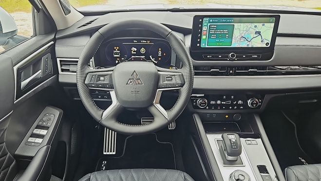 Mitsubishi Outlander PHEV 2025 (14)