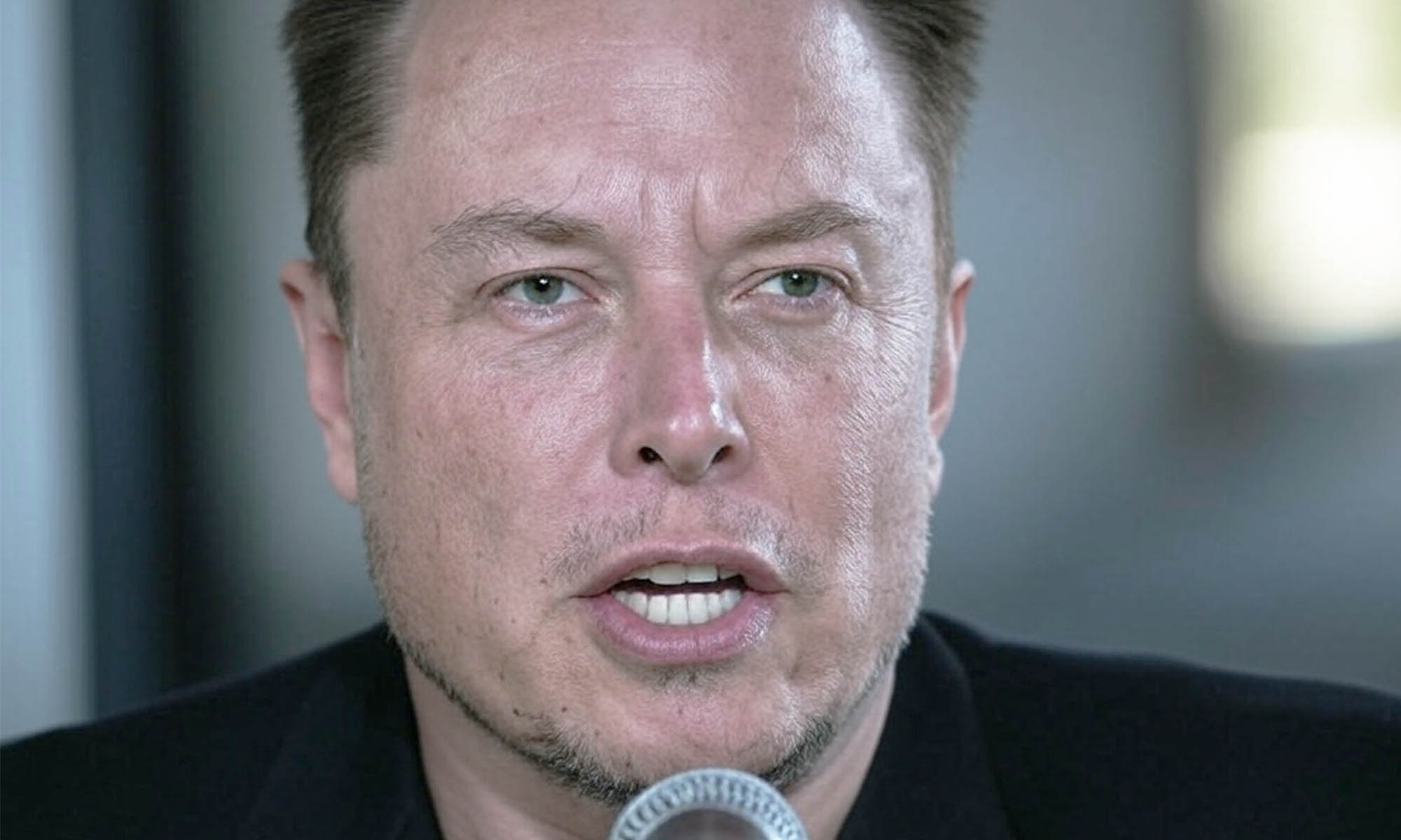 elon musk vandalismo coches electricos tesla 1